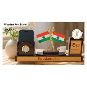 Organisateur de bureau promotionnel en bois naturel avec personnalisation et impression pour la remise des diplômes et Noël - Product Image 1