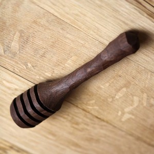 Bâtonnet à miel en bois fait main, écologique, moderne et pratique, avec long manche, pour les amateurs de sirop d'érable - Product Image 3
