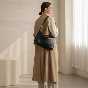 Bolso de Hombro y Bandolera de Cuero para Mujer, de Alta Calidad, para la Playa o Vacaciones, Estilo Casual, Disponible en Grandes Cantidades - Product Image 2