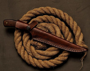 Couteau à filet en acier Damas fait main, lame de 8 pouces |   Couteau de pêche personnalisé avec manche en Pakkawood et étui en cuir |   Couteaux ambidextres - Product Image 6
