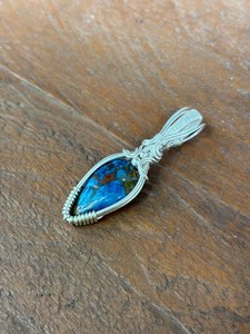 NIKHIL GEMS Élégant Pendentif Vintage en Cristal d'Azurite Shattuckite Fait Main en Argent Sterling, Bijou de Guérison, Cadeau pour Elle, Fiançailles - Product Image 5