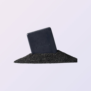 สบู่ก้อนขายส่ง WB Polmedison Signature Black Bean Soap 100 กรัม สบู่ล้างหน้าสำหรับผิวแพ้ง่ายผสมน้ำมันมะกอก - Product Image 3