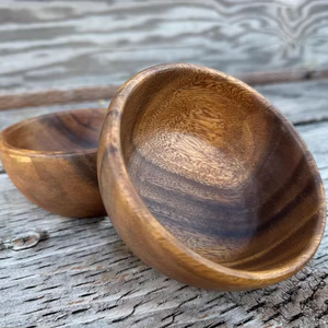 Tazón para Servir de Madera de Acacia Pulida Estilo Vintage - Tazón para Ensalada Ecológico Tallado a Mano para Fiestas - Product Image 3