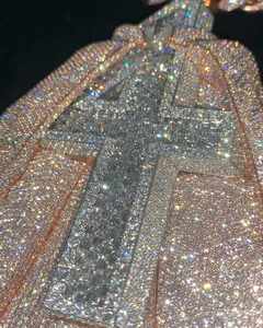 Colgante de Letra con Corona de Plata de Ley 925 Chapado en Oro Rosa de 14K con Diamante Moissanita de Corte Redondo para Fiestas Infantiles y Bodas - Product Image 2