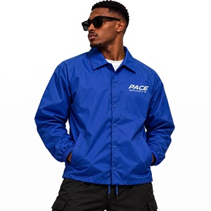 Veste Coach noire unie pour homme, coupe-vent imperméable en nylon, fermeture à boutons-pression, col rabattable, coupe ample - Product Image 4