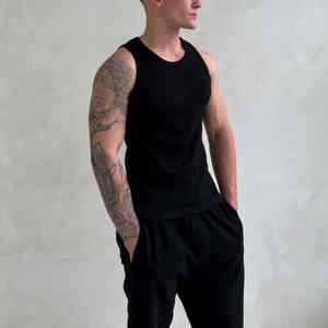 Camiseta sin mangas estilo hip hop para hombre, estilo urbano, lavado a la piedra, algodón suave y poliéster, estampado gráfico personalizado, ropa de gimnasio, ajuste ODM - Product Image 3