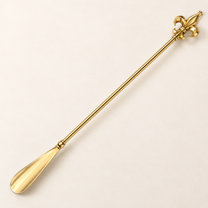 Chausse-pied long en laiton doré motif Fleur de Lys, élégant et décoratif, d'inspiration française, aide au portage de chaussures, accessoire de luxe pour l'entretien des chaussures - Product Image 6