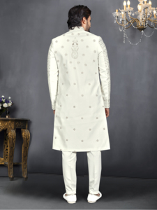 Manteau de marié style Sherwani ivoire, avec ceinture intégrée à motifs floraux diamantés multi-panneaux, style héritage et coupe arquée - Product Image 5