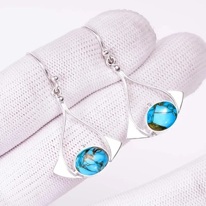 Pendientes Colgantes de Plata de Ley 925 Hechos a Mano con Turquesa Azul, Joyería Boho con Piedras Preciosas, Regalo para Mujer - Product Image 4