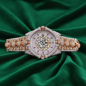 Reloj de Lujo Unisex de Acero Inoxidable con Diamantes, Análogo, Números Romanos, Movimiento de Cuarzo Citizen, Esfera de Cristal, Cierre Desplegable, Caja de 46 mm - Product Image 5