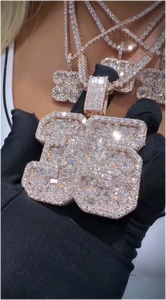 จี้เงินสเตอร์ลิง S925จาก vvvs Moissanite จี้ตัวอักษรตัวเลขที่กำหนดเองจี้พลอยสีเขียวมรกตเครื่องประดับฮิปฮอป - Product Image 6