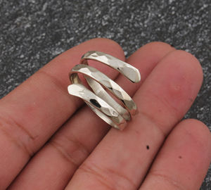 Anillo de banda geométrico clásico de plata de ley 925, liso, simple, de alto brillo, unisex, para bodas y fiestas, venta al por mayor - Product Image 6
