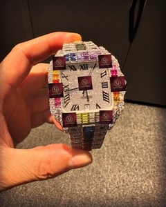 Montre mécanique de luxe Shreeji Jewels, boîtier carré 40 mm, cadran analogique, pierres précieuses, bracelet, affichage de la date, fermoir pliant, acier inoxydable - Product Image 1