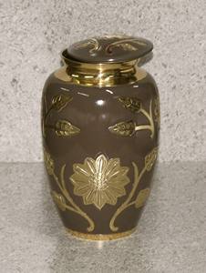 Urna Funeraria de Metal y Latón con Grabado de Flores Marrones Clásicas, para Cenizas de Adultos, Estilo Americano/Europeo - Product Image 2