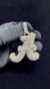 Diseño de Lujo Personalizado VVS Moissanita Corte Brillante Engaste de Bisel Dijes Hip Hop Diseño Iced Plateado en Plata Evento Musical de Moda Exportación - Product Image 3