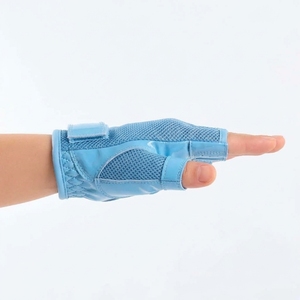 Sticky gloves for <b>pole</b> <b>dance</b> women offer secure contact comfortable stretch flexible fingers and modern <b>pole</b> <b>dance</b> wear appeal - Product Image 4