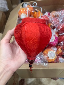Linterna de Bambú Hecha a Mano en Vietnam, Decoración Colgante para Restaurantes, Fiestas y Bodas, Cubierta de Tela de Seda, Colorida, Venta al Por Mayor para Exportación - Product Image 4