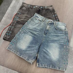 Pantalones cortos de mezclilla de punto para hombre, de cintura media, estilo cargo, con lentejuelas, pedrería y efecto desgastado, estilo streetwear, para invierno y verano, con cordón y detalles de malla. - Product Image 6