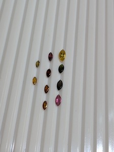 พลอยทัวร์มาลีนธรรมชาติ AJ Gems รูปทรงมาร์คีส์ หลากสี เขียว ชมพู เหลือง ส้ม ขนาด 2x5-3.5x7 มม. เปลี่ยนสีได้ เหมาะสำหรับทำเครื่องประดับ - Product Image 3