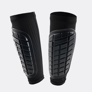Protège-tibias personnalisés en PU souple alvéolé avec manchon de mollet en tissu maillé respirant pour basketball, football, baseball – Protection flexible pour les jambes - Product Image 1