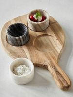 Moderne Küchenzubehörteile für Salz und Pfeffer, hochwertiges Tischzubehör, elegantes Serviergeschirr-Set, gehobenes Küchenzubehör.