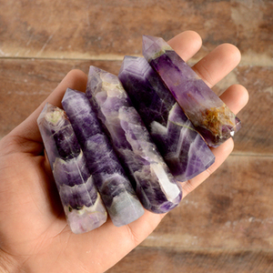 Tour de cristal de quartz violet naturel, pointe de chakra de la gorge, pour la méditation, décoration, cadeau, améthyste violette de rêve, décoration intérieure - Product Image 1