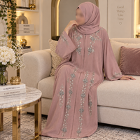 Abaya de luxe de couleur mauve avec broderie |   Robe islamique modeste pour femmes musulmanes, détail floral, tissu de qualité supérieure, élégante, manches longues, abaya