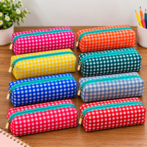 Trousse à crayons écologique en tissu à carreaux coloré faite à la main par Dolly Enterprises, fermeture éclair, rangement pour papeterie, lavable, pour maquillage - Product Image 3