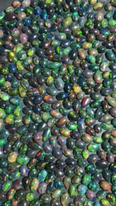 Trimurti Gems - Ópalo Negro Natural Genuino Cabujón Brillante Welo con Cambio de Color para Joyería (Tercera Parte) - Product Image 4