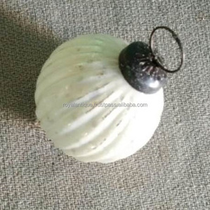 Boules de verre d'ornement de Noël de qualité d'exportation pour la décoration extérieure d'arbre de Noël au taux en vrac par le fournisseur indien - Product Image 2