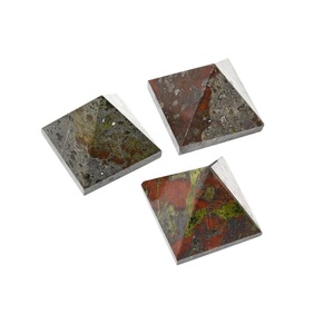Méditation Offre Spéciale Cristal d'énergie fait à la main Belles pyramides turquoises syntaxiques bleues pour la guérison - Product Image 6