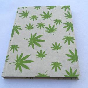 Cuaderno de Papel Reciclado Hecho a Mano con Cubierta Dura y Hojas de Cáñamo Impresas por Toda la Superficie, Sin Madera - Product Image 2