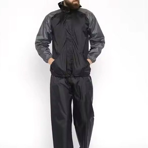 ชุดวอร์มกันลมแบบมีฮู้ดสำหรับผู้ชายสั่งทำพิเศษสำหรับฤดูหนาว สีพื้นพร้อมพิมพ์โลโก้ตามสั่ง - Product Image 1