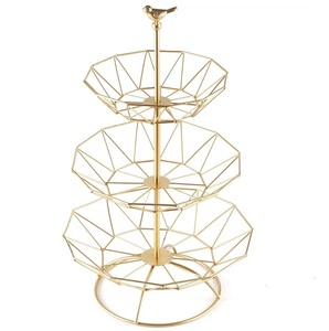 Support à gâteau décoratif en métal doré de luxe pour mariage, design élégant, meilleur prix - Product Image 4