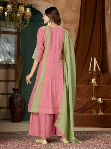Ensemble Anarkali Palazzo traditionnel pour femme, de créateur, en Chanderi, avec broderie multi-fils et travail manuel, séchage rapide et extensible - Product Image 6
