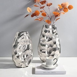 Juego de Jarrones Modernos de Metal, Acabado Plateado Texturizado y Opaco, Decoración Floral para Mesa, Hogar, Oficina y Bodas - Product Image 1