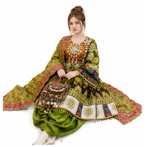 Vêtements pour femmes de haute qualité, couleur verte, style vintage Kuchi, hautement personnalisables, mode moderne, robes vintage afghanes Kuchi. - Product Image 4