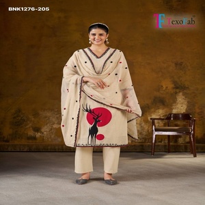 Colección de Kurti-Pant y Dupatta de Algodón Tejido a Mano con Bordado, Aspecto Elegante, la Mejor Tela, Fabricante de la India - Product Image 1