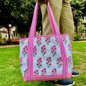 Bolso Tote Acolchado de Algodón con Estampado Indio para Mujer, Bolso Grande con Cierre Abierto y Cadena para Viaje, Idea de Regalo para Cumpleaños/Navidad - Product Image 4