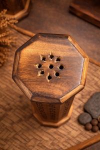 Quemador de Incienso Decorativo de Estilo Árabe con Acabado Brillante, Quemador de Bakhoor de Último Diseño, Portátil - Product Image 5