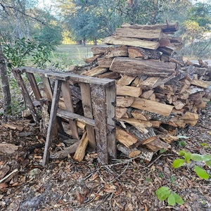 Bois de chauffage écologique séché au four, bûches assaisonnées en bois dur mélangé pour poêles et cheminées à combustible durable, en sacs filets - Product Image 6