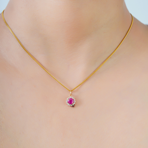 Colgante minimalista de oro amarillo puro de 14 quilates con rubí y diamante de corte redondo, piedra preciosa natural, para regalo de mujer. - Product Image 4