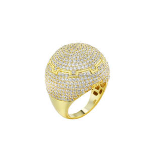 Anillo de Lujo de Plata de Ley 925 con Moissanita y Diamantes, Diseño Redondo en Cúpula, Tono Dorado, Estilo Iced, Joyería de Declaración para Compradores Mayoristas - Product Image 1