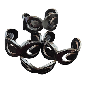 กำไลข้อมือสำหรับผู้หญิงคุณภาพสูงทันสมัยทำมือเป็นมิตรต่อสิ่งแวดล้อมสีดำและสีขาว - Product Image 3