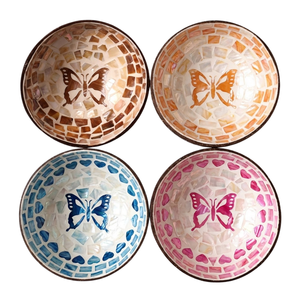 Cuenco de Coco Minimalista Moderno - Incrustaciones de Mosaico de Perlas - Elegante Artículos de Lacado Vietnamita - Product Image 1