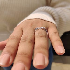 Anillo de Compromiso Minimalista con Moissanita Ovalada de 0.50 CT EF VS en Plata Sólida 925, Regalo para Mujer - Product Image 5