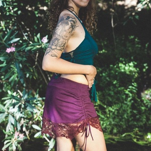 กระโปรงมินิสั้นสไตล์โบฮีเมียน แต่งขอบลูกไม้ ผ้าฝ้ายพลิ้วสวย เหมาะสำหรับงานเทศกาล ปาร์ตี้ฤดูร้อน ชุดไปเที่ยวทะเล ของขวัญสำหรับเธอ - Product Image 2