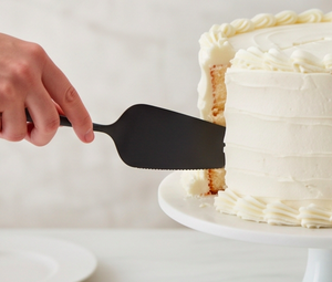 Serveur de gâteau multicolore de luxe outil de coupe de gâteau élégant et fonctionnel idéal pour la cuisson à la maison des repas de famille et des cadeaux - Product Image 4