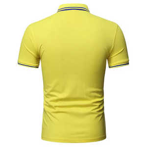 Camiseta de Hombre Amarilla de Color Sólido, Manga Corta, Tejida, Transpirable, con Logotipo Frontal, Corte Regular, Estilo Casual - Product Image 3