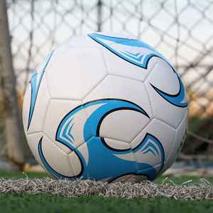 Balones de fútbol laminados de cuero PU de alta calidad, impermeables, tamaño 5, para partidos, entrenamiento y práctica en clubes. - Product Image 5